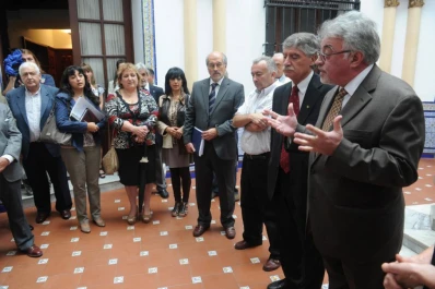Festejo y críticas en la FET