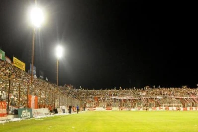 San Martín y Central Córdoba jugarán con público local