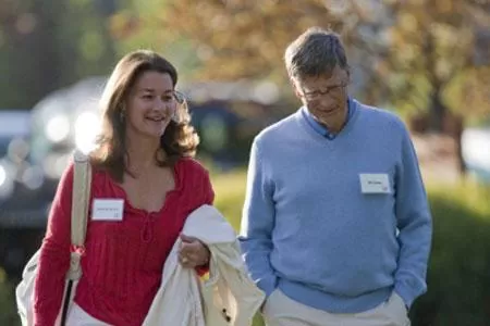 CONFESIÓN. Melinda y Bill Gates no dejan que sus hijos usen productos de Apple. FOTO TOMADA DE FORBES.COM