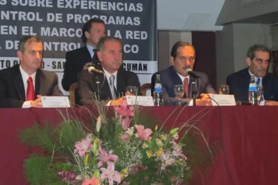 Fue un exceso enviarle mensajes al abogado