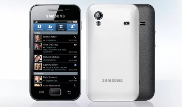 VENTAS. Se estima que la compañía surcoreana vendió 88 millones de teléfonos en el primer trimestre de 2012. FOTO TOMADA DE SAMASUNG.COM