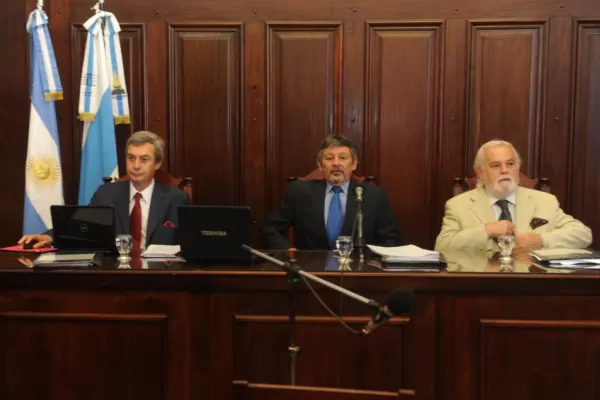 Dos abogados tuvieron un duro cruce verbal