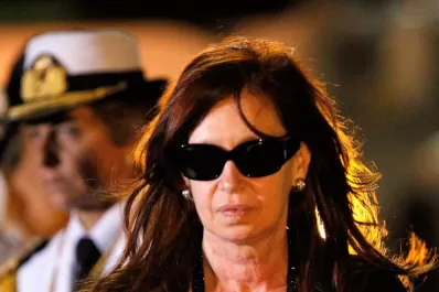 Cristina llegó anoche a Cartagena y más tarde se reúne con Obama
