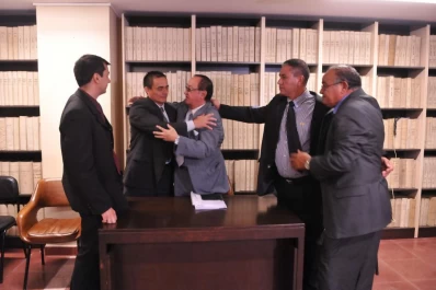 La Justicia absolvió a cinco policías acusados de matar con alevosía a piratas del asfalto