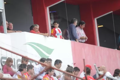 En San Martín prefieren luchar solos