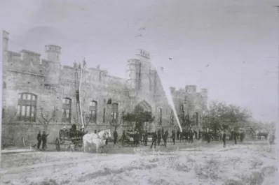 Los vistosos uniformes