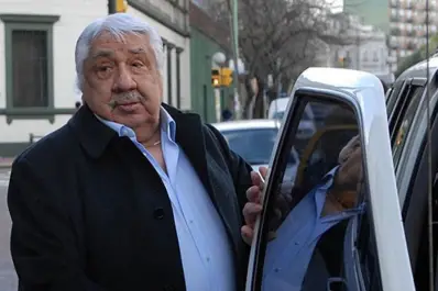 Los gordos buscan un candidato para enfrentar a Moyano