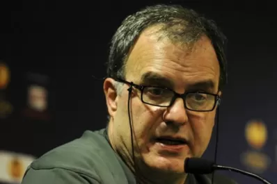 Bielsa: Celebro que mi país haya recuperado una fuente tan importante para su futuro