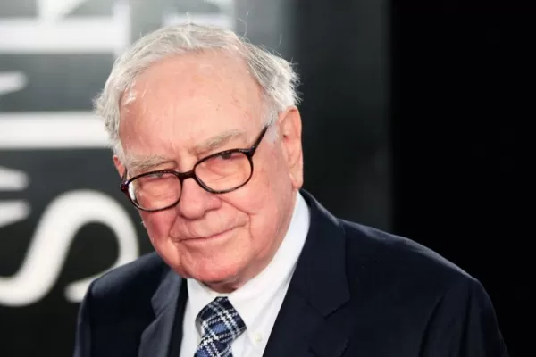Warren Buffett anunció que padece cáncer de próstata