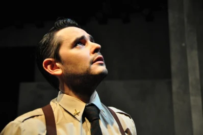 El tucumano Carlos Sims en el Globe Theatre