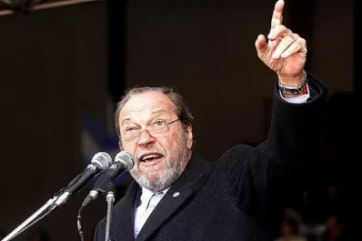 Biolcati: No está mal que YPF sea estatal