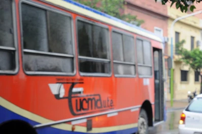 Se suspendió el paro y mañana habrá colectivos