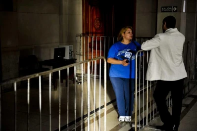 Tuve que  prostituirme para pagar el pasaje