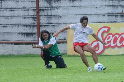 Cambia el esquema, pero no la vocación ofensiva