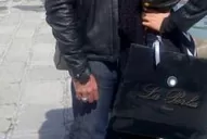 Rial le regaló un lujoso conjuntito a La Niña Loly