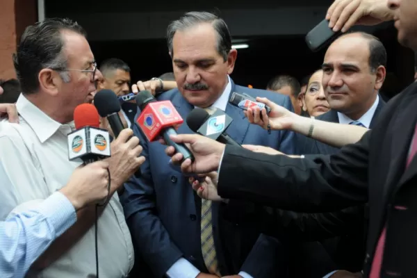 Alperovich: me enteré por LA GACETA que se investiga el gasto en Soñando por Cantar