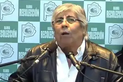 Ante miles de camioneros, Moyano busca apoyos para liderar la CGT