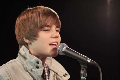 Fans de Justin Bieber colapsaron las líneas telefónicas de un hotel de Londres