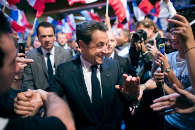 Sarkozy: Ser tratado de fascista por un comunista es un honor,