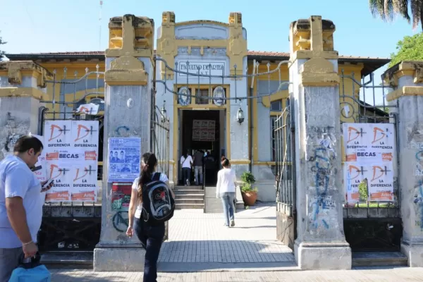 Muy pocos egresados eligieron sus consejeros