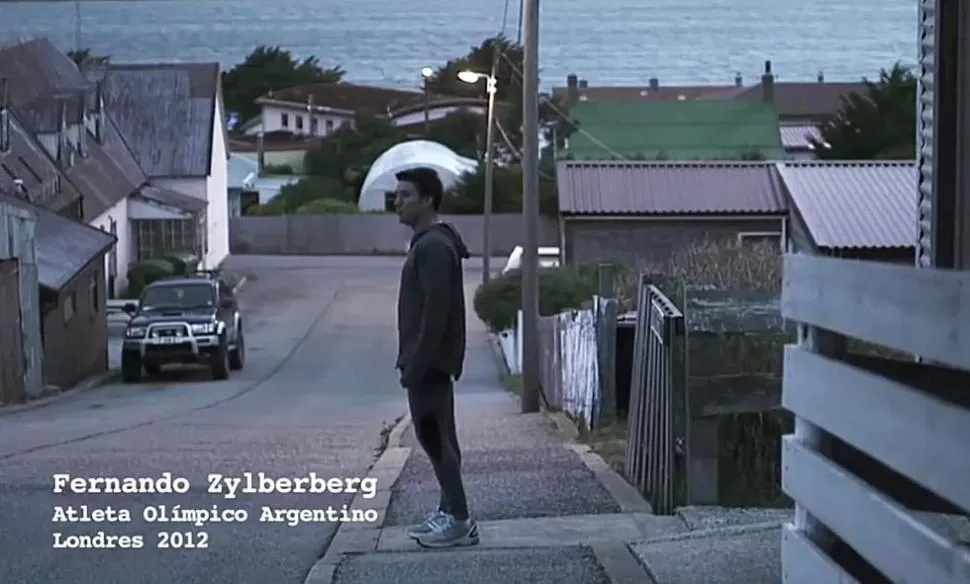 COMIENZO. Así empieza el video que revolucionó al país. AFP.