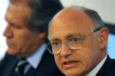 Timerman pidió honrar a los muertos construyendo la paz