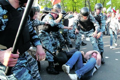 Marcha anti-Putin terminó con 400 detenidos