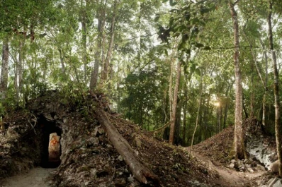 Encuentran un calendario Maya que derriba la profecía del fin del mundo en 2012
