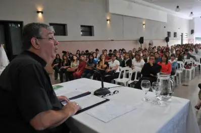 Si la ley de Muerte Digna evita el ensañamiento terapéutico, es éticamente aceptable, dijo Zecca
