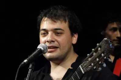 Noche a puro folclore con Christian Romano