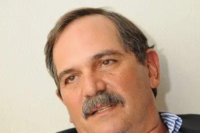Por sexta vez, Alperovich excluyó a un abogado ternado para ocupar una magistratura