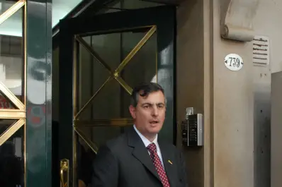 A cortar todo lobby de los estudios jurídicos