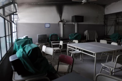 Fuego y susto en un escuela