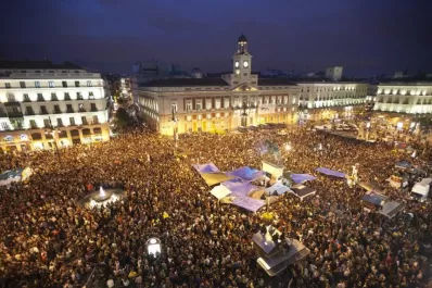Los indignados pretenden volver a las plazas