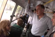 Dos concejales vieron rodar la vida en un colectivo