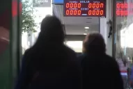 Sin dólares, hasta los viajes a Disney se complican