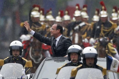 Hollande reclama producción antes que especulación