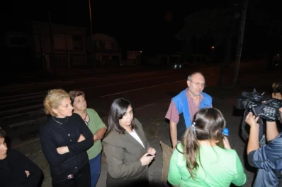 Vecinos piden luz en las calles inseguras en la Mate de Luna