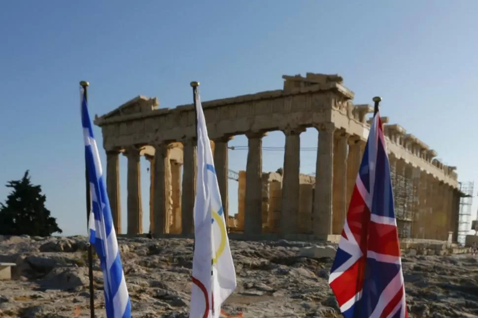 LLAMA ENCENDIDA. Grecia le entregará la llama olímpica a Londres para los Juegos Olímpicos que se realizarán desde el 27 de julio. AFP