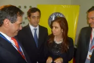 En Angola, Alperovich atendió planteos de tucumanos residentes en ese país