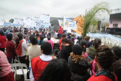Folclore peronista, demoras y una queja
