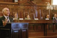 La Corte decidió que la Ley de Medios se aplique de manera plena a fin de año
