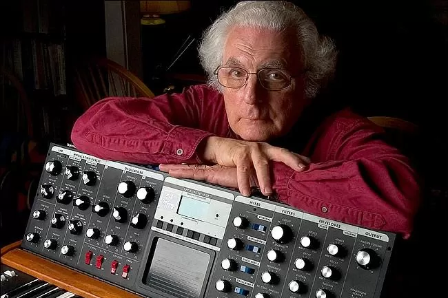 PIONERO. Robert Moog, padre del sintetizador. FOTO TOMADA DE NOCTURNAR.COM