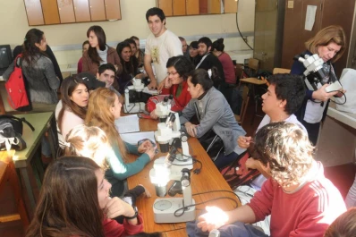 En Ciencias Naturales falta espacio y es un grave problema