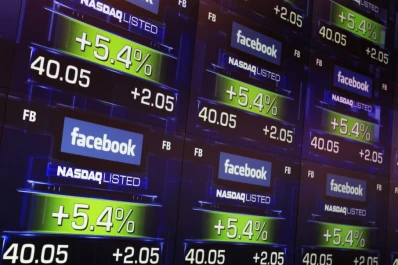 Facebook rechaza demandas