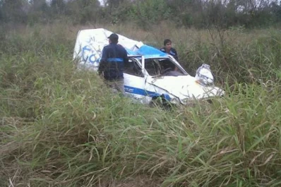 Espectacular vuelco en la autopista, sin heridos graves