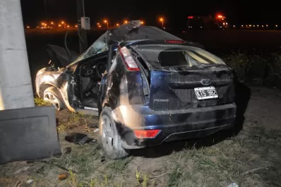 Chocó contra una columna en el acceso a Lomas de Tafí