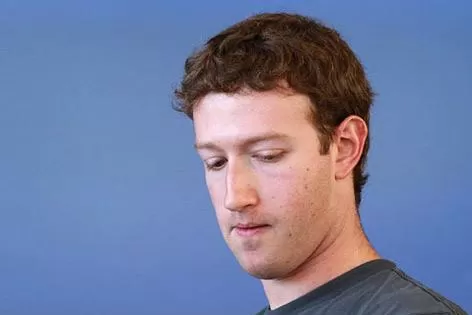 ESPECULACIÓN. Mark Zuckerberg habría engañado a un grupo de inversores. FOTO TOMADA DE VANGUARDIA.COM.MX