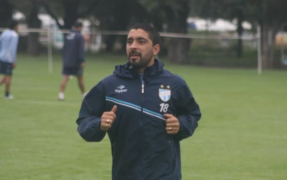 EN FOCO. Fonda regresará a la titularidad en el decano y quiere festejar con un triunfo contra Chacarita. LA GACETA / FOTO DE EZEQUIEL LAZARTE