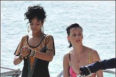 Katy Perry planea tener sexo con Rihanna